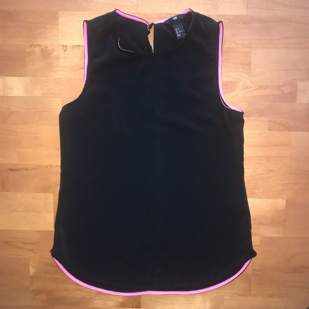 H&M black silky sleeveless blouse with hot pink hemming EUC SZ 6